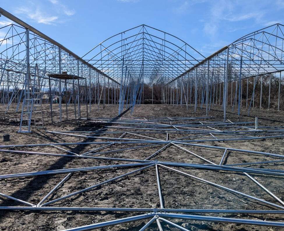 POMIDO - გალვანიზირებული სათბურის (satburi) კონსტრუქციის მშენებლობის პროცესი POMIDO - გალვანიზირებული სათბურის (satburi) კონსტრუქცია მშენებლობა